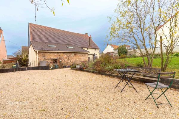Maison à vendre 7 pièces LAMARCHE SUR SAONE (21)
