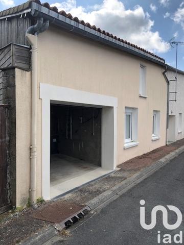 Maison à vendre 3 pièces 105 m² Lencloître