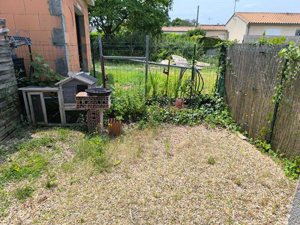 A vendre maison N°2 mitoyenne 34 m² avec jardinet à Libourne