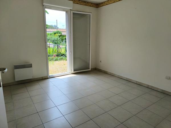 A vendre maison N°2 mitoyenne 34 m² avec jardinet à Libourne