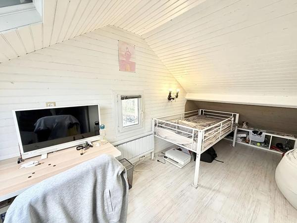 IMMEUBLE DE RAPPORT  SITUE À ATHIS-MONS, À 10 min de la GARE DE JUVISY-SUR-ORGE ET DU CENTRE VILLE.