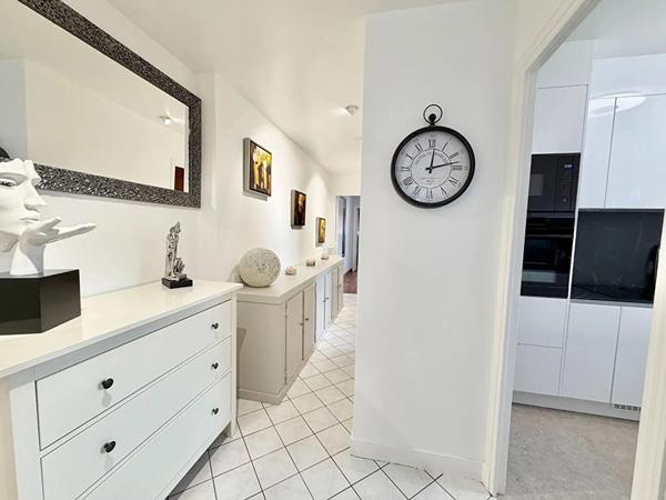 IMMEUBLE DE RAPPORT  SITUE À ATHIS-MONS, À 10 min de la GARE DE JUVISY-SUR-ORGE ET DU CENTRE VILLE.