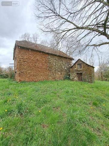 Maison à vendre à La Salvetat-Peyralès dans l'Aveyron (12440), ref : 1010188   
Aveyron