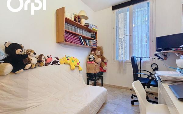 Appartement à vendre    5 pièces • 105,05 m2 Toulon