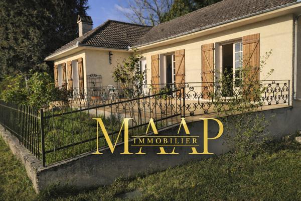 Maison plain-pied 3 chambres - 2142 m² piscinable - Cajarc