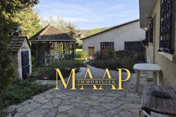 Maison plain-pied 3 chambres - 2142 m² piscinable - Cajarc