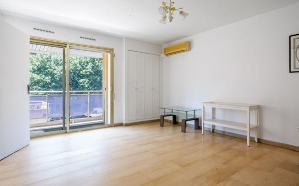 Appartement à vendre    2 pièces • 38,09 m2 Juan-les-Pins - Antibes