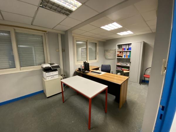 Serres-Castet (64121) ENSEMBLE IMMOBILIER AVEC BUREAUX