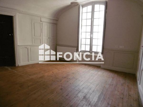 Location Appartement 3 pièces 110.9 m² - 28 RUE JULES GUESDE Clermont Ferrand 63100