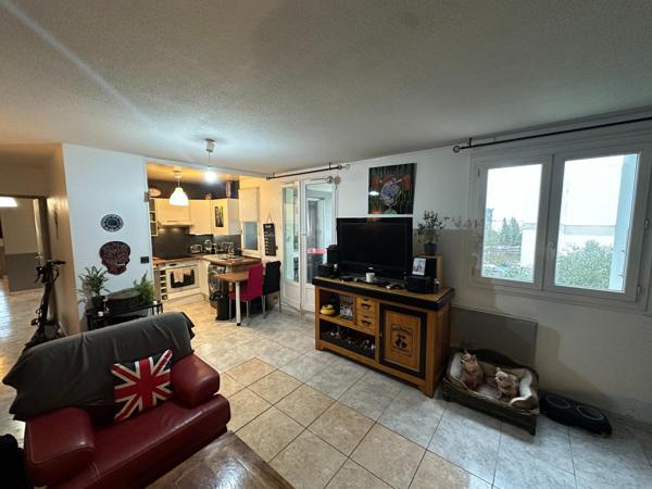 34070 MONTPELLIER T4 RESIDENCE SECURISEE PEU DE CHARGES 84M2