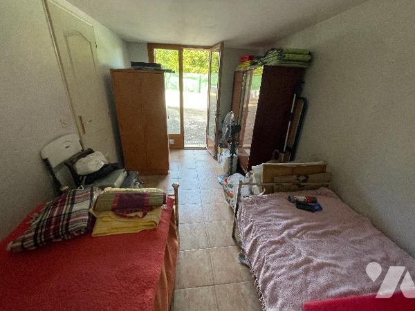 Maison T5 MONTOLIVET 13012, surf 130m², sur deux plans, 4 chambres, parcelle de 580 m² env, terrasse