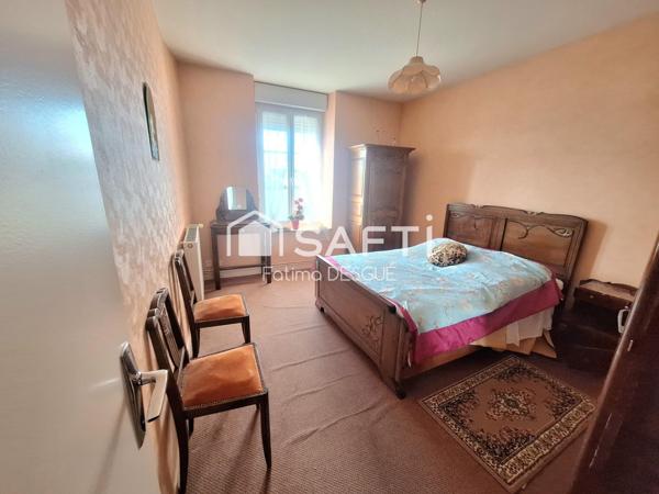 Charmante maison de 72 mètres carrés en pierre au cœur de Sordevall