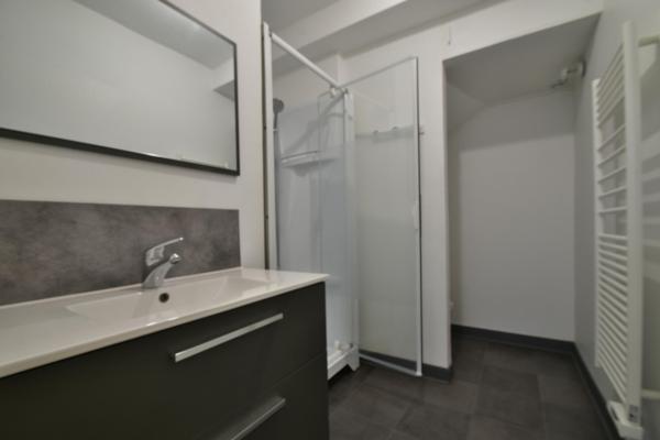 appartement t3 situe 24 rue Pierre Curie TROYES