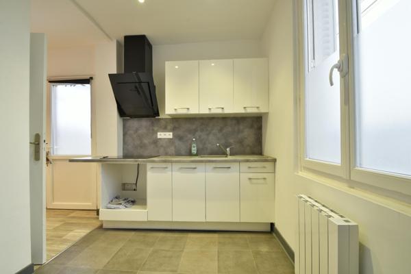appartement t3 situe 24 rue Pierre Curie TROYES