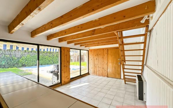 Maison à vendre    5 pièces •  Montans