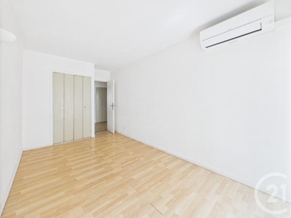 Appartement T4 à vendre  4 pièces - 89,62 m2 TOULON - 83