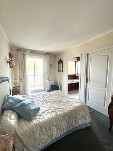 T3 face mer proche av. De Gaulle (poss. garage)