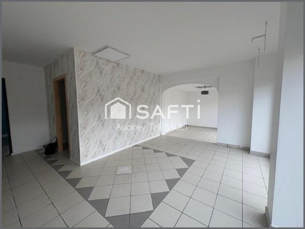 LOCAL COMMERCIAL ET APPARTEMENT T3