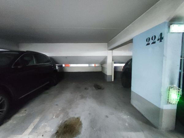 Parking / box Paris