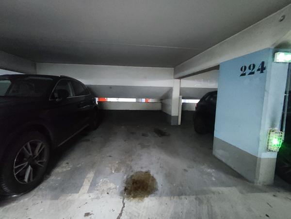 Parking / box Paris