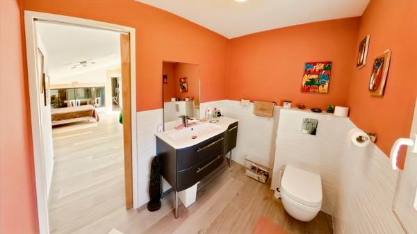 Rochefort-du-Gard (30650) A vendre, superbe maison rénovée Rochefort du Gard