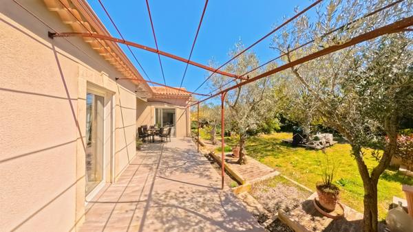 Rochefort-du-Gard (30650) A vendre, superbe maison rénovée Rochefort du Gard