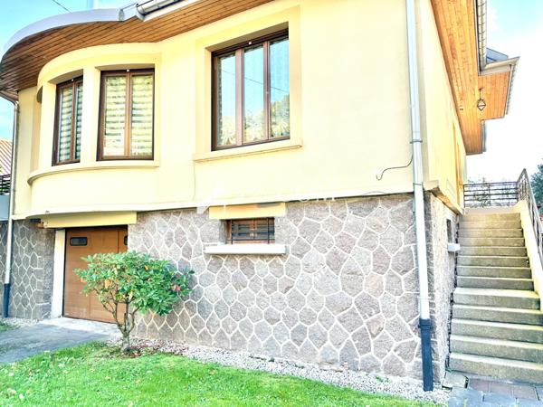 Maison 9 pièce(s) 4 chambre(s) 165 m²