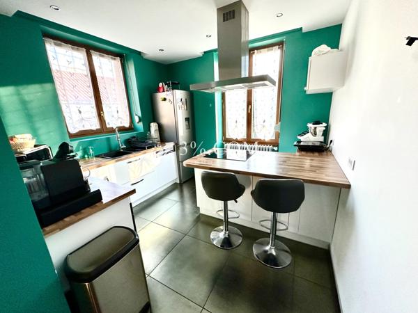 Maison 9 pièce(s) 4 chambre(s) 165 m²