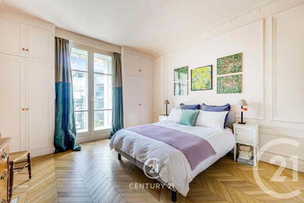 Appartement T8 à vendre  8 pièces - 245,10 m 2   PARIS  - 75016