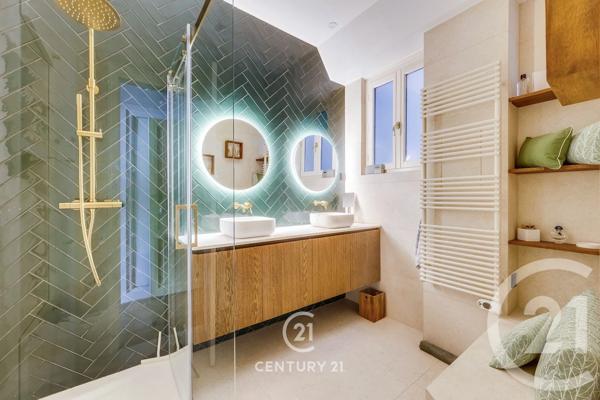 Appartement T8 à vendre  8 pièces - 245,10 m 2   PARIS  - 75016