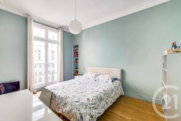 Appartement T8 à vendre  8 pièces - 245,10 m 2   PARIS  - 75016