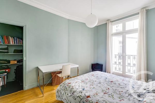 Appartement T8 à vendre  8 pièces - 245,10 m 2   PARIS  - 75016