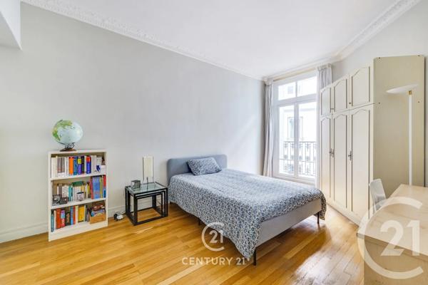 Appartement T8 à vendre  8 pièces - 245,10 m 2   PARIS  - 75016