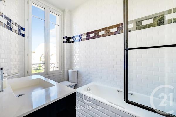 Appartement T8 à vendre  8 pièces - 245,10 m 2   PARIS  - 75016