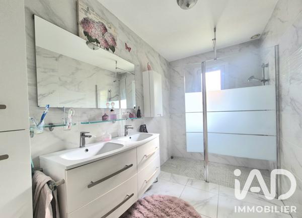 Maison à vendre 5 pièces 170 m² Ussac