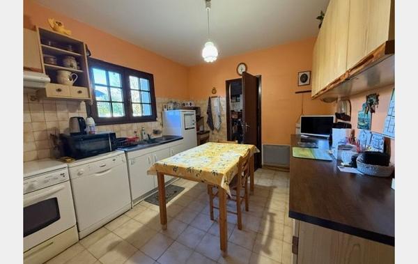Vente Villa De plain-pied à rafraîchir Montagnac   