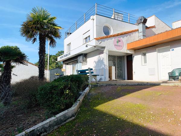 Appartement Les Mathes 2 pièce(s) et local commercial