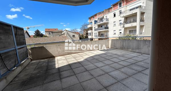 Location Appartement 2 pièces 39 m² - Romans-sur-isère 26100