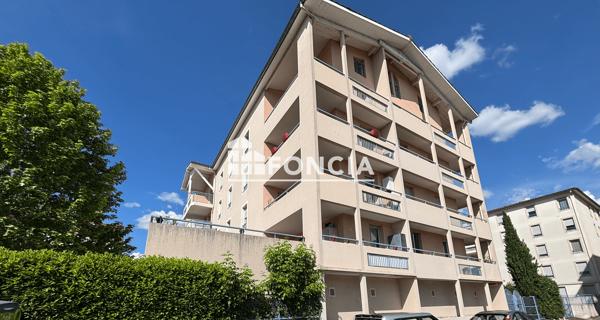 Location Appartement 2 pièces 39 m² - Romans-sur-isère 26100