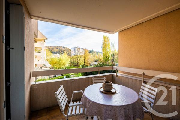 Appartement F4 à vendre  4 pièces - 88,24 m2 ECHIROLLES - 38