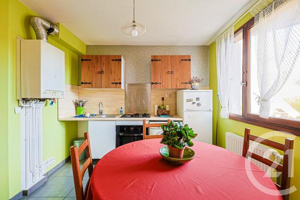 Appartement F4 à vendre  4 pièces - 88,24 m2 ECHIROLLES - 38