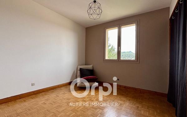Maison à vendre    5 pièces • 130 m2 Coudes
