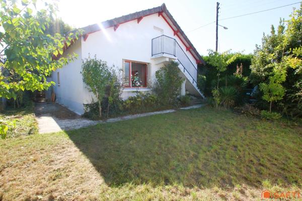 Maison individuelle d'actuellement 70m² avec possibilité d'aménager l'étage (26m² habitable)