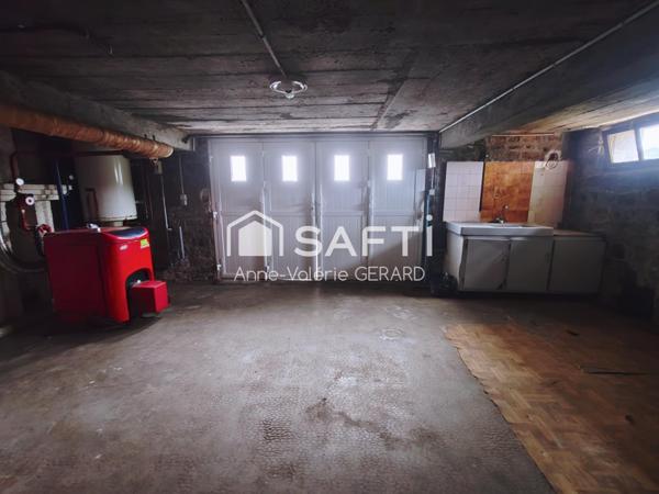 Charmante maison avec sous-sol complet et bâtiment