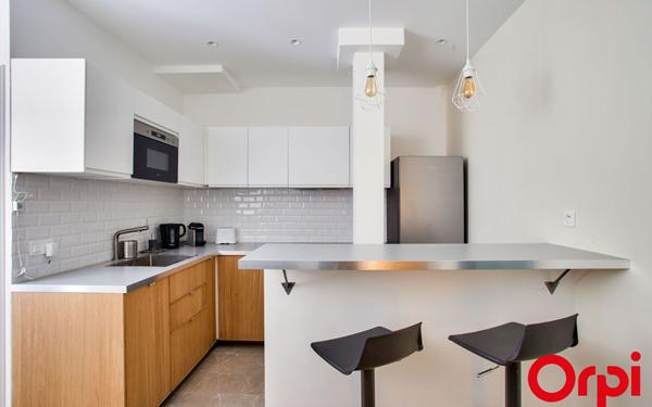 Appartement à louer    1 pièce •  Paris 16