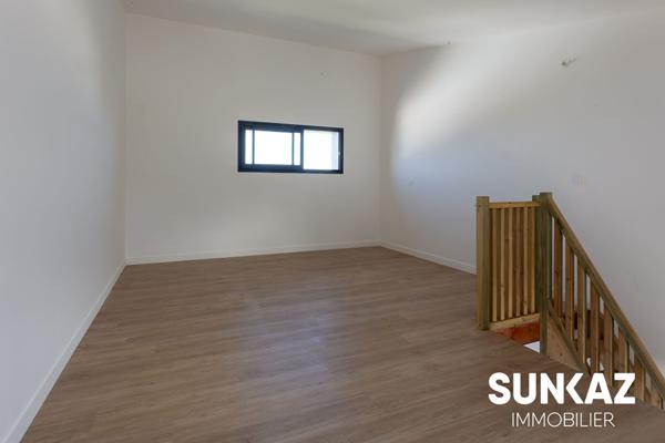 A louer à ST PIERRE - Terre Sainte - T2 de 47.30 m² - Loyer 790 € CC - disponible le 08/11/2026