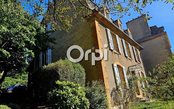 Maison à vendre    11 pièces •  Mende