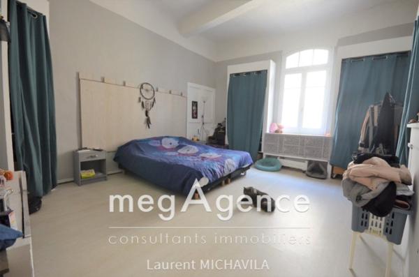 Maison à VILLENEUVE-LES-BEZIERS, 34420 - 7 pièces 175m²