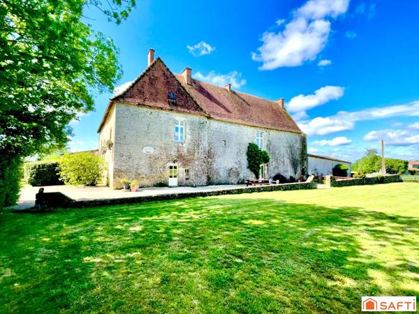 Petit château de 1341 rénové