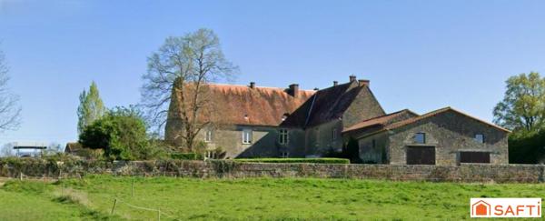 Petit château de 1341 rénové